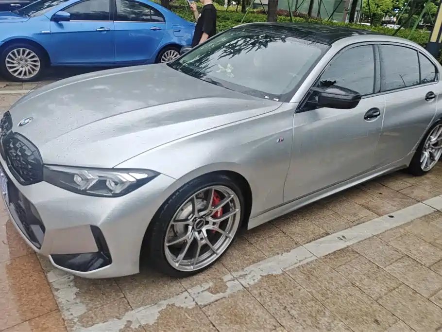 BMW 3 Series 2023 — фото 1 из 5
