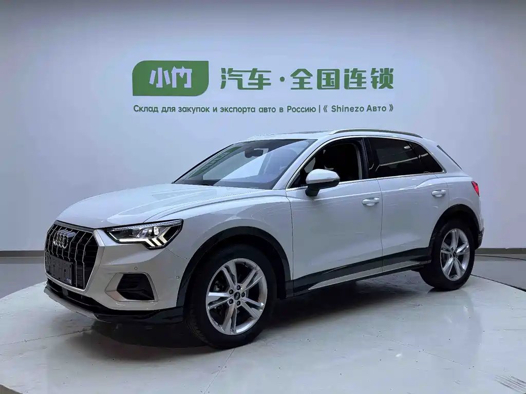 Audi Q3 2023 — фото 1 из 5
