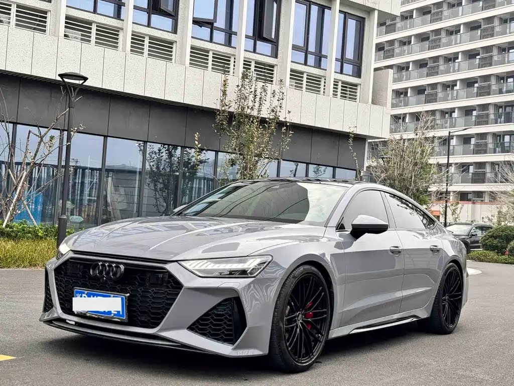 Audi A7 2021 — фото 1 из 5