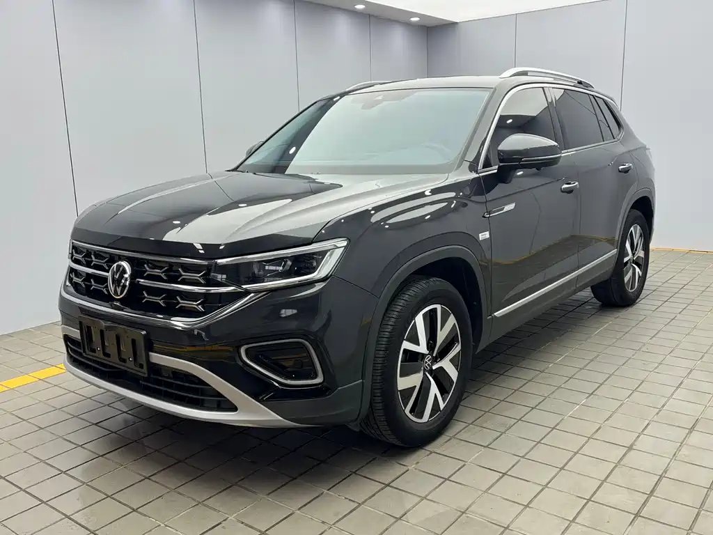 Volkswagen Tayron 2023 — фото 1 из 5