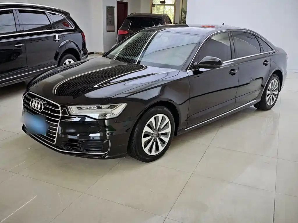 Audi A6L 2017 — фото 1 из 5