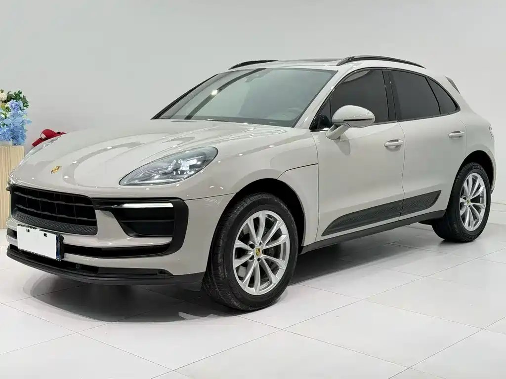Porsche Macan 2021 — фото 1 из 5