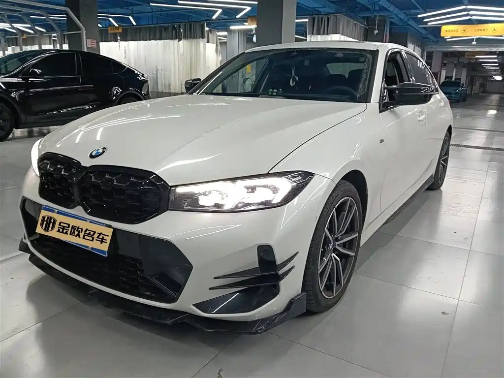 BMW 3 Series 2024 — фото 1 из 5