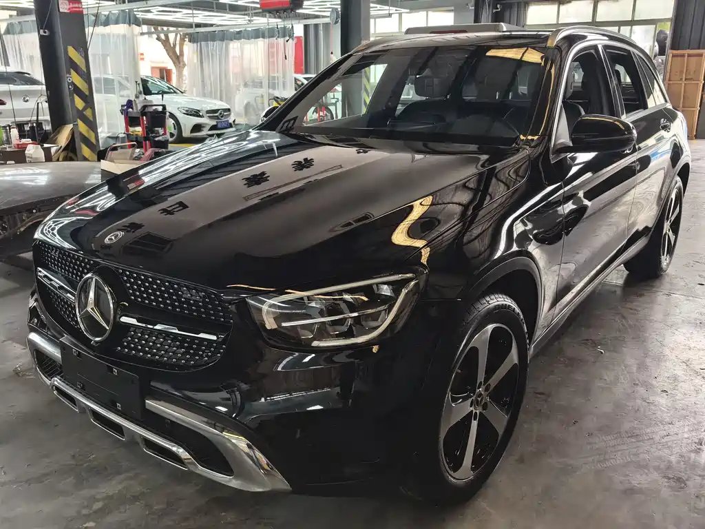 Mercedes-Benz GLC 2022 — фото 1 из 5