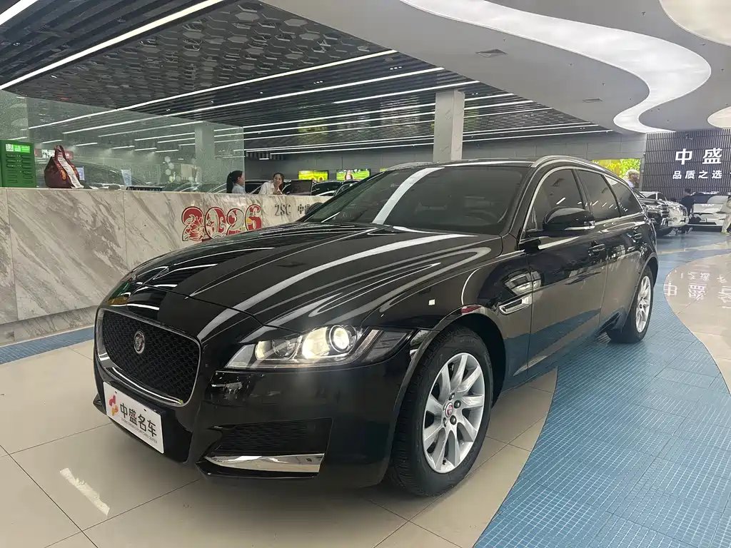 Jaguar XF 2019 — фото 1 из 5