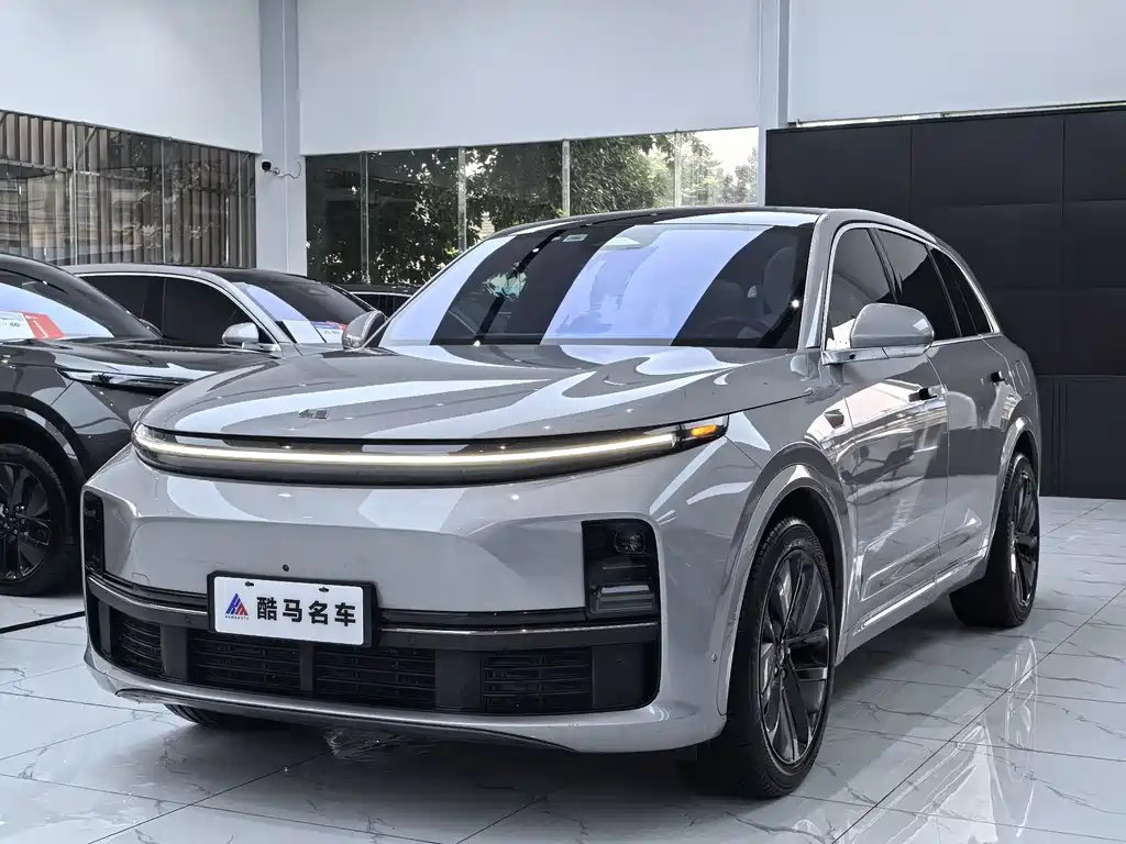 Li Auto Li L7 2023 — фото 1 из 5