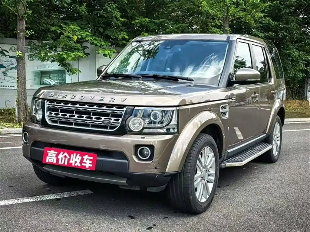 Land Rover Discovery 2016 — фото 1 из 4