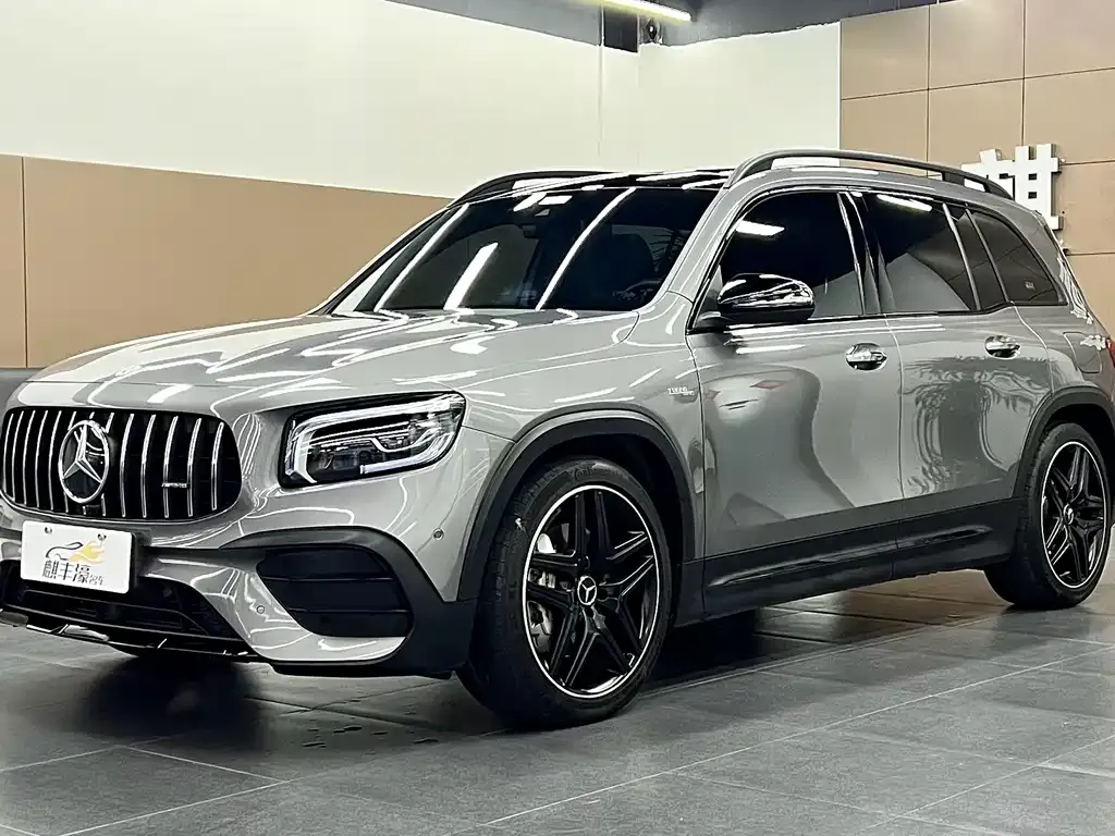 Mercedes-Benz GLB AMG 2022 — фото 1 из 18