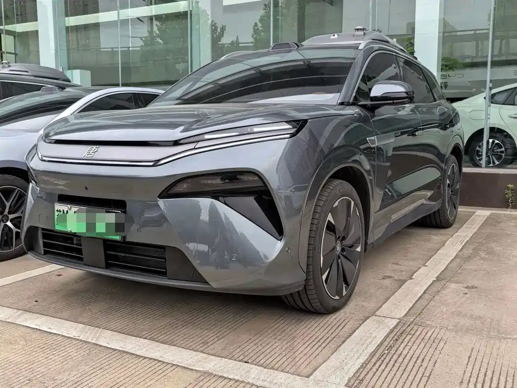 BYD Tang L 2025 — фото 1 из 5