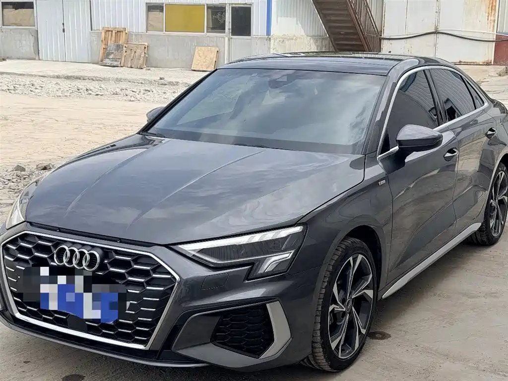 Audi A3 2023 — фото 1 из 5