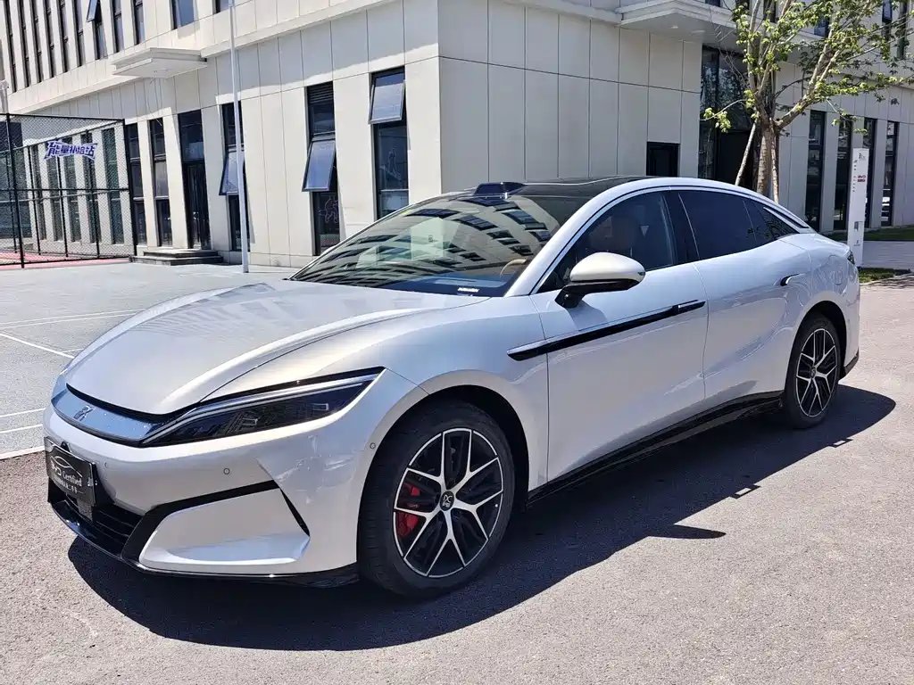 BYD Han L 2025 — фото 1 из 5