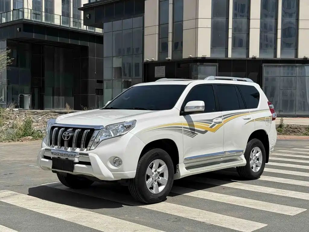 Toyota Prado 2017 — фото 1 из 5