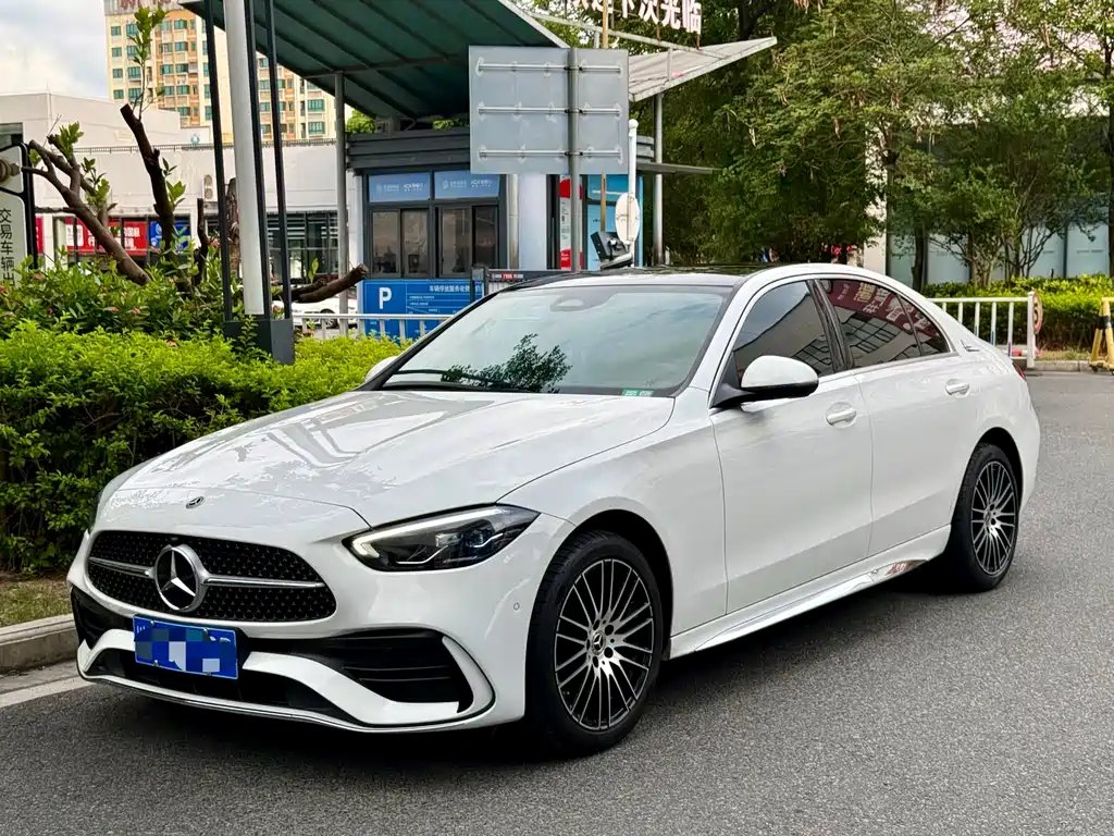 Mercedes-Benz C-Class 2023 — фото 1 из 5