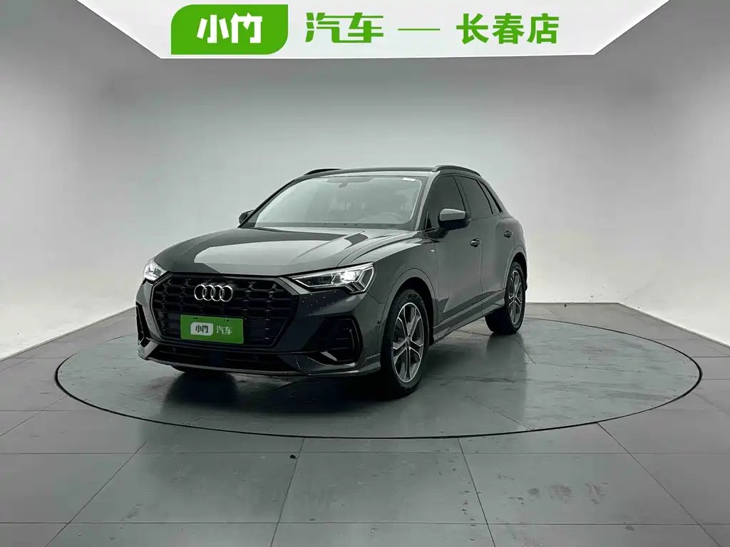 Audi Q3 2023 — фото 1 из 5