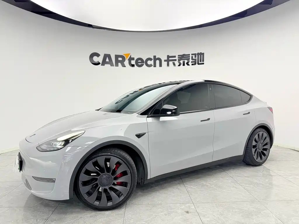 Tesla Model Y 2023 — фото 1 из 5