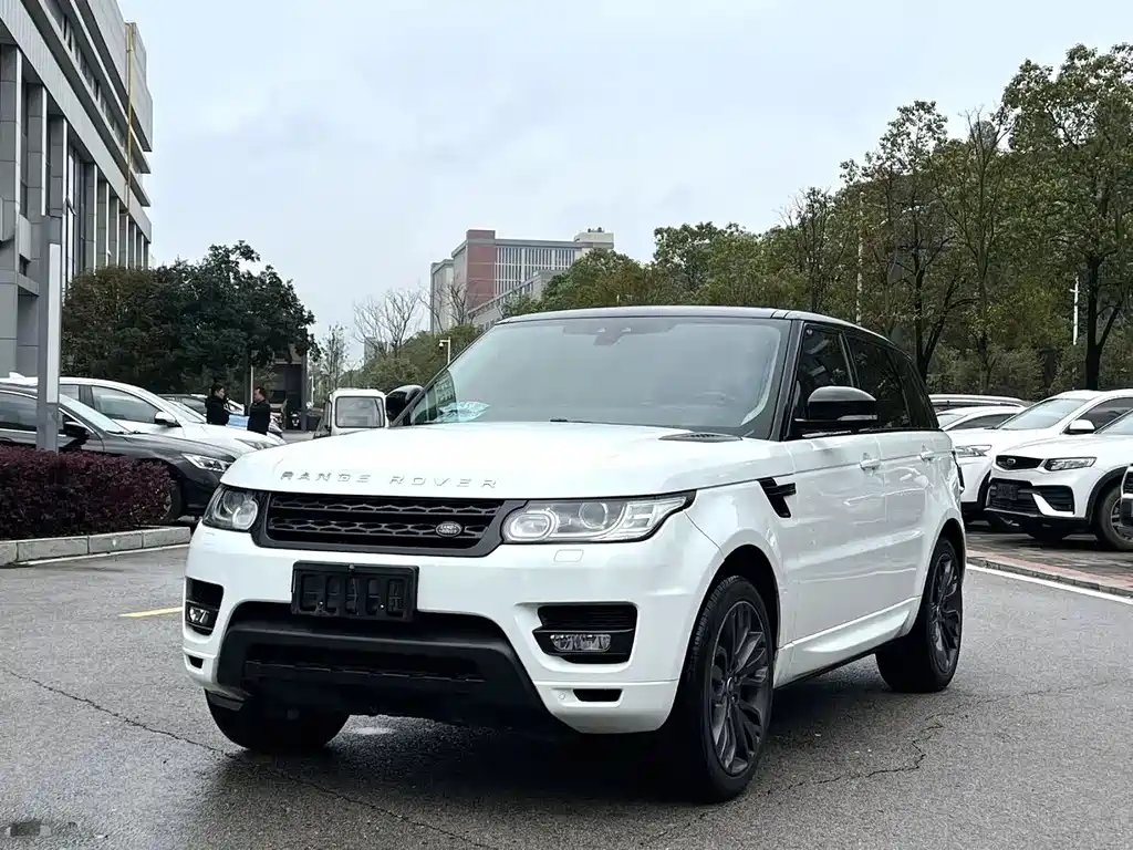 Land Rover Sport 2018 — фото 1 из 5