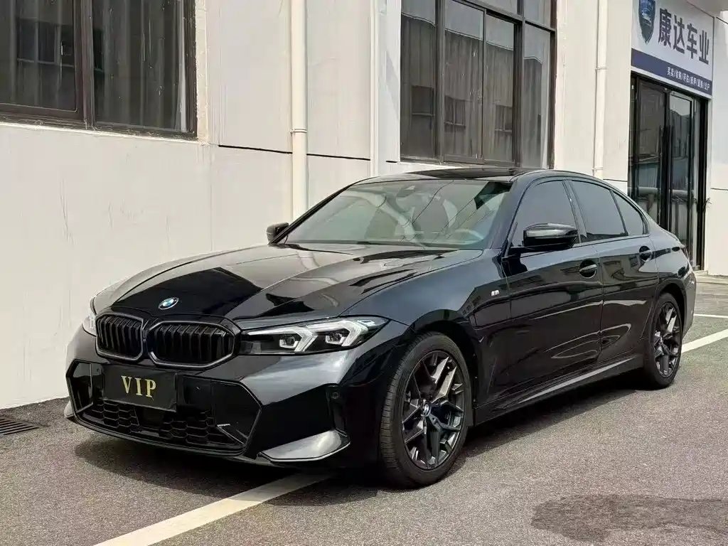 BMW 3 Series 2025 — фото 1 из 5