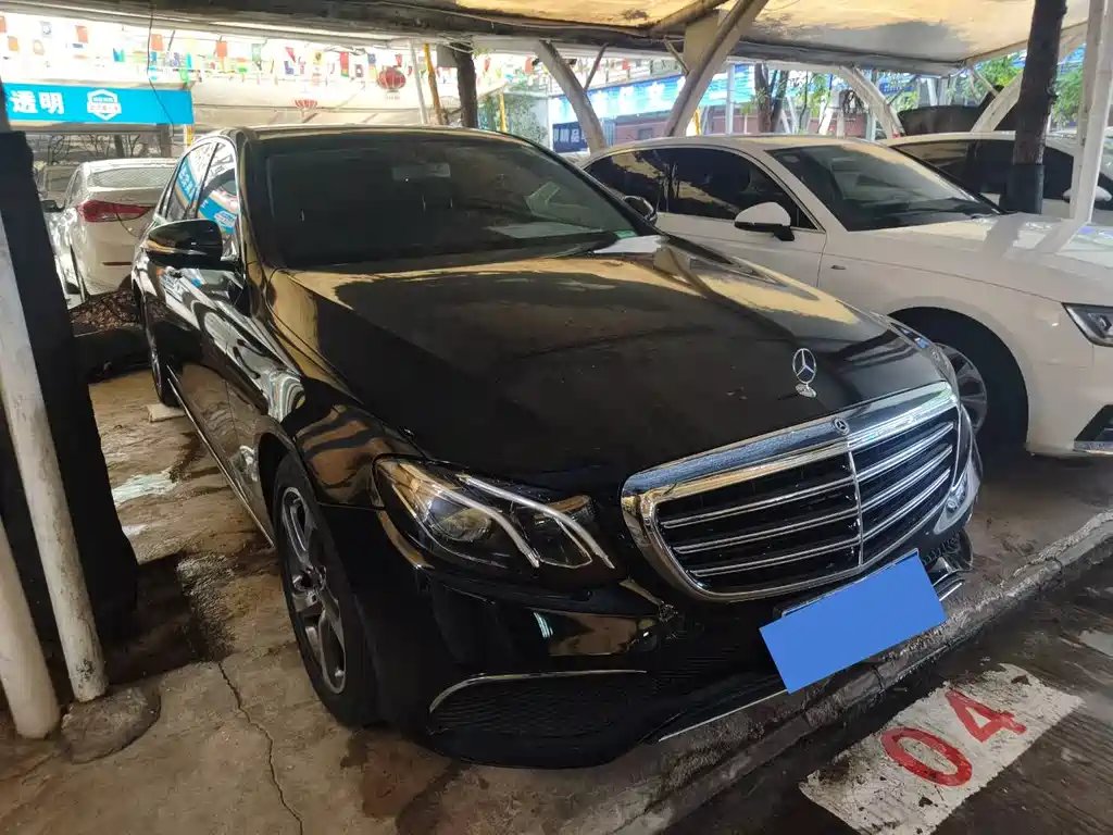 Mercedes-Benz E-Class 2019 — фото 1 из 5