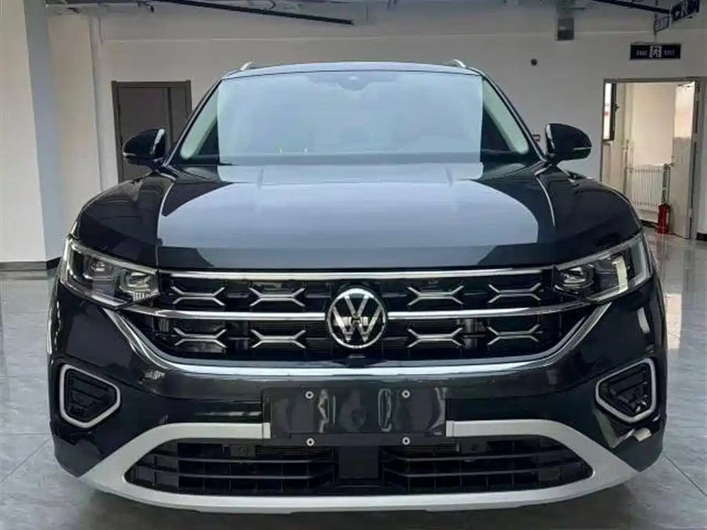 Volkswagen Tayron 2023 — фото 1 из 5