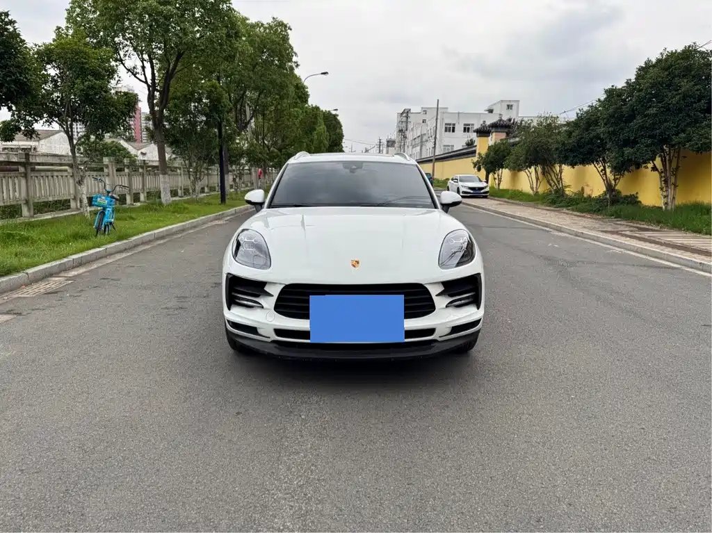 Porsche Macan 2019 — фото 1 из 5