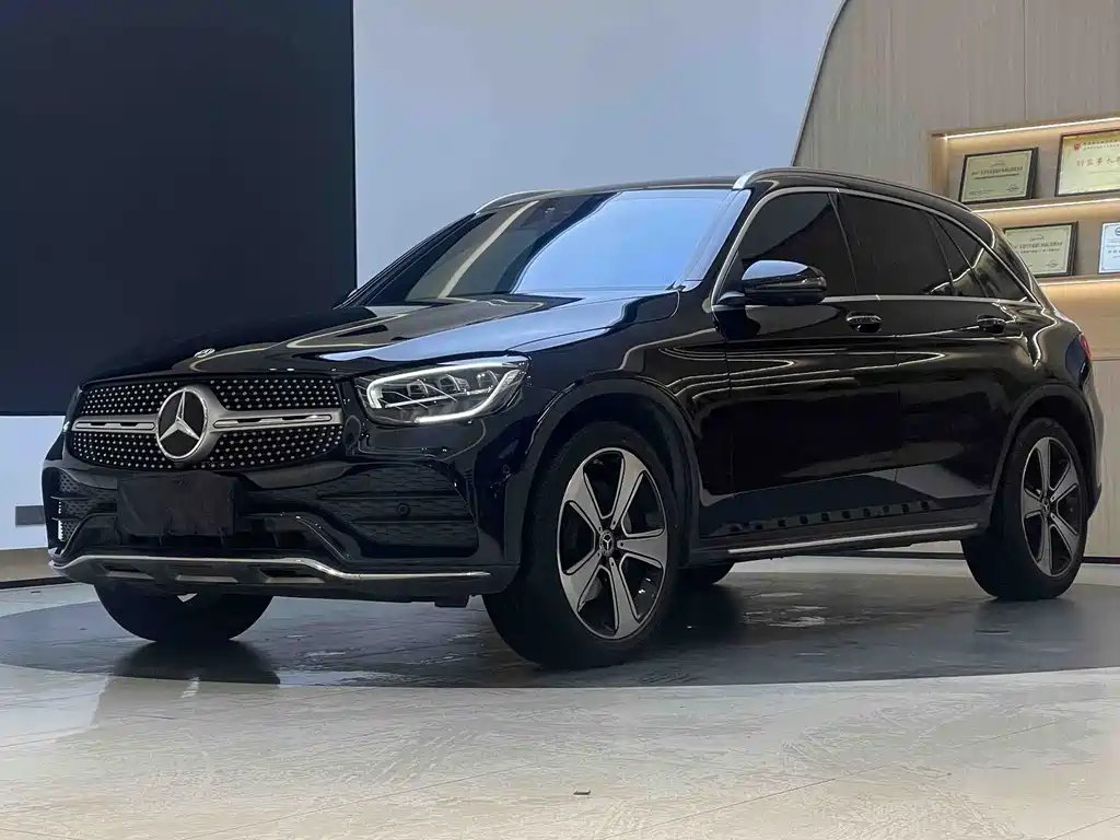Mercedes-Benz GLC 2022 — фото 1 из 5