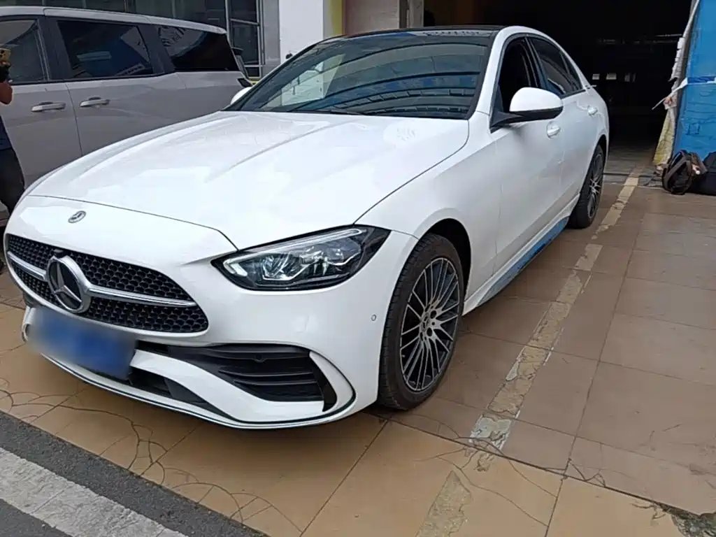 Mercedes-Benz C-Class 2025 — фото 1 из 5