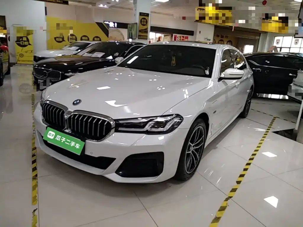 BMW 5 Series New Energy 2022 — фото 1 из 5