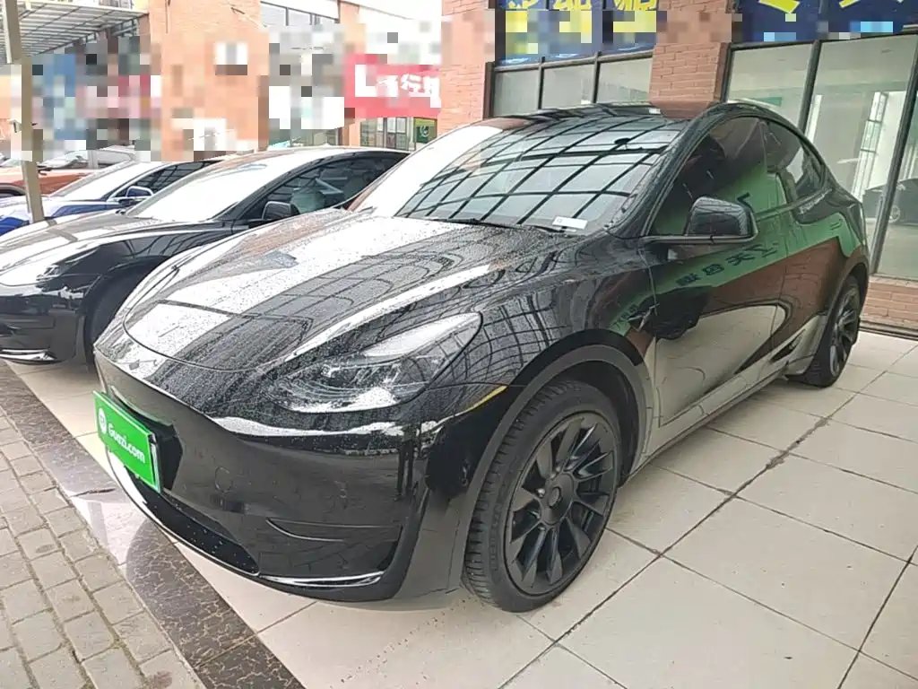 Tesla Model Y 2023 — фото 1 из 5