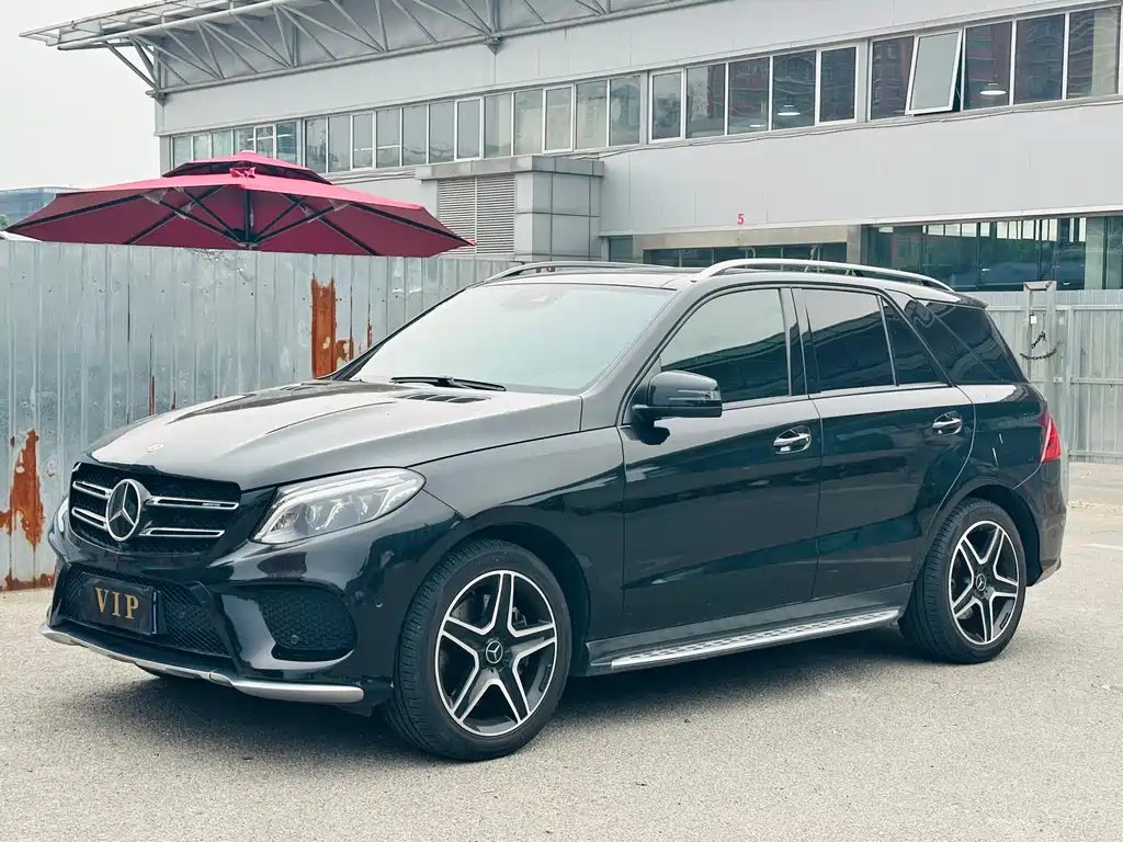 Mercedes-Benz GLE AMG 2019 — фото 1 из 5