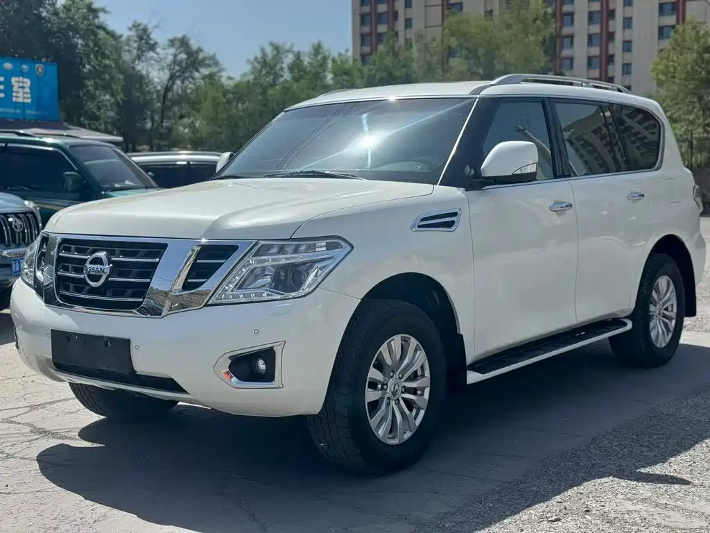 Nissan Patrol 2018 — фото 1 из 5