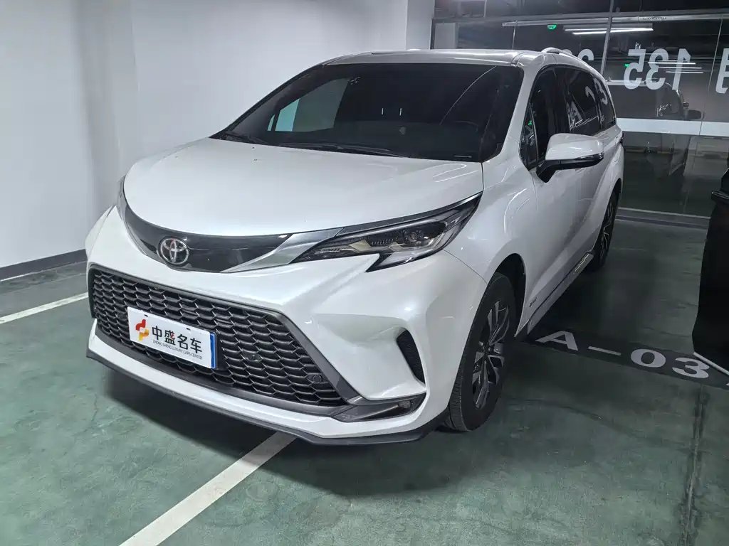 Toyota Granvia 2025 — фото 1 из 5