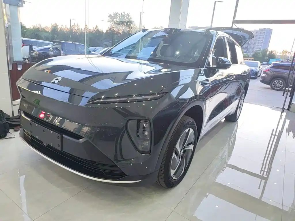 NIO ES8 2023 — фото 1 из 5