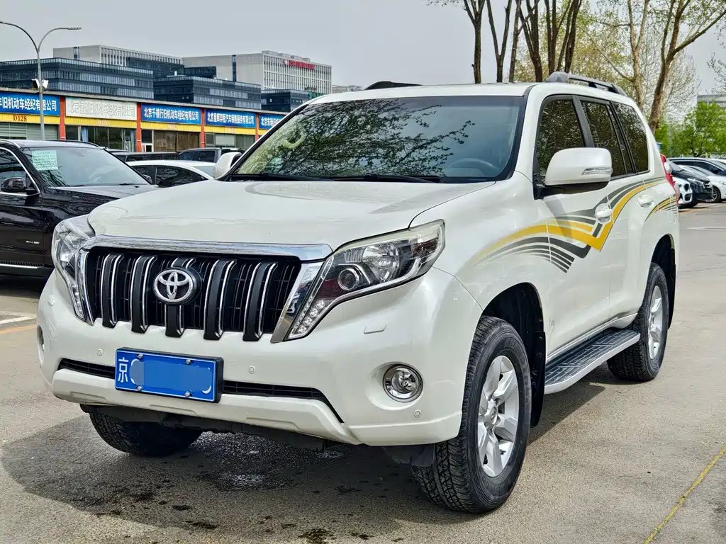 Toyota Prado 2016 — фото 1 из 5