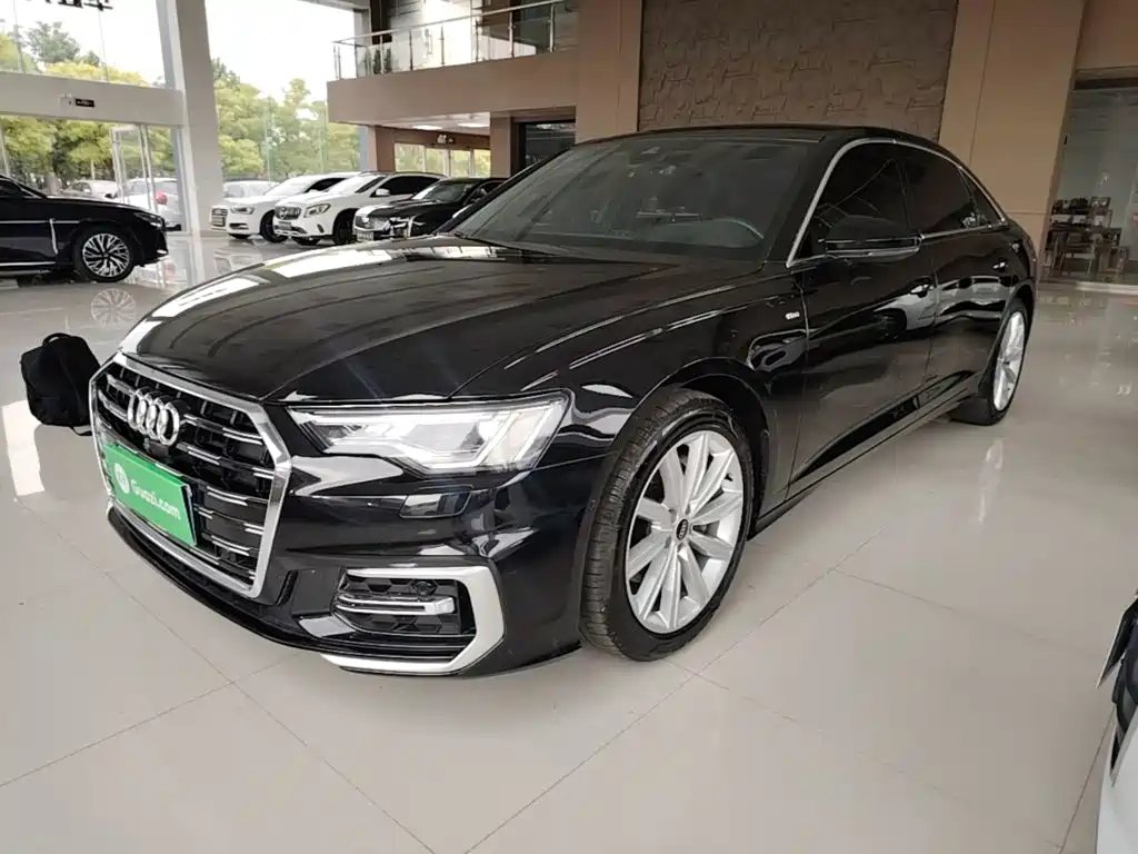 Audi A6L 2024 — фото 1 из 5