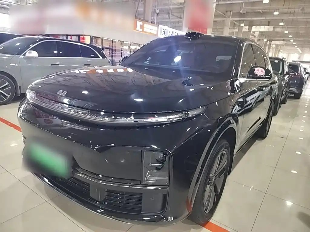 Li Auto Li L7 2024 — фото 1 из 5