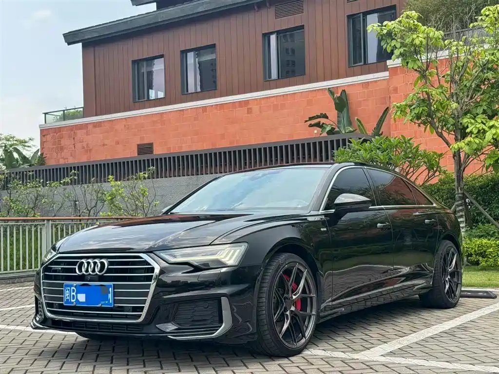 Audi A6L 2022 — фото 1 из 5