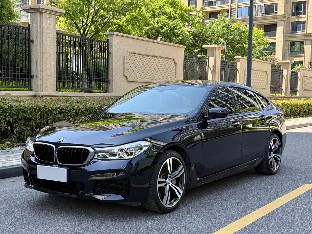 BMW 6 Series GT 2018 — фото 1 из 5