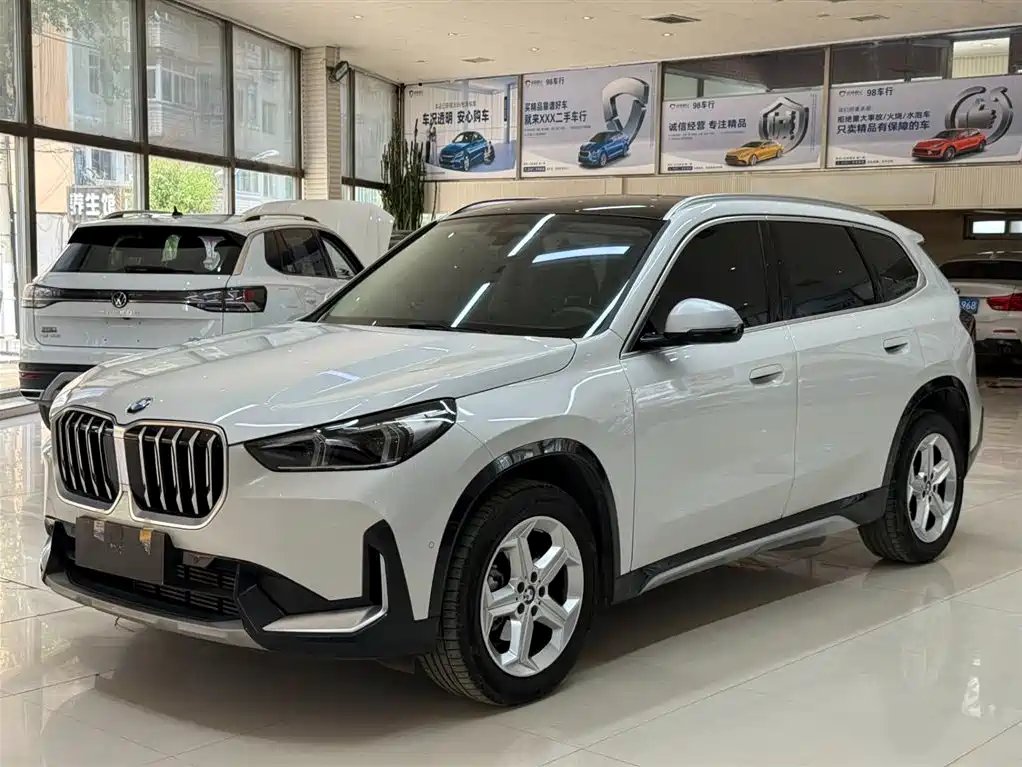 BMW X1 2023 — фото 1 из 5