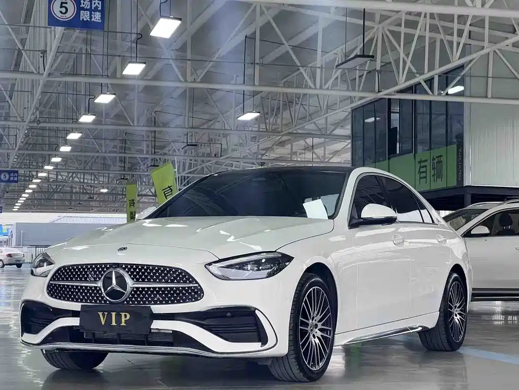 Mercedes-Benz C-Class 2025 — фото 1 из 5