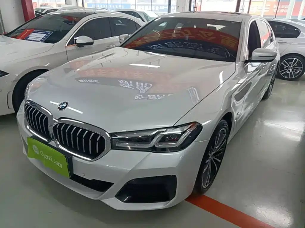 BMW 5 Series 2022 — фото 1 из 5