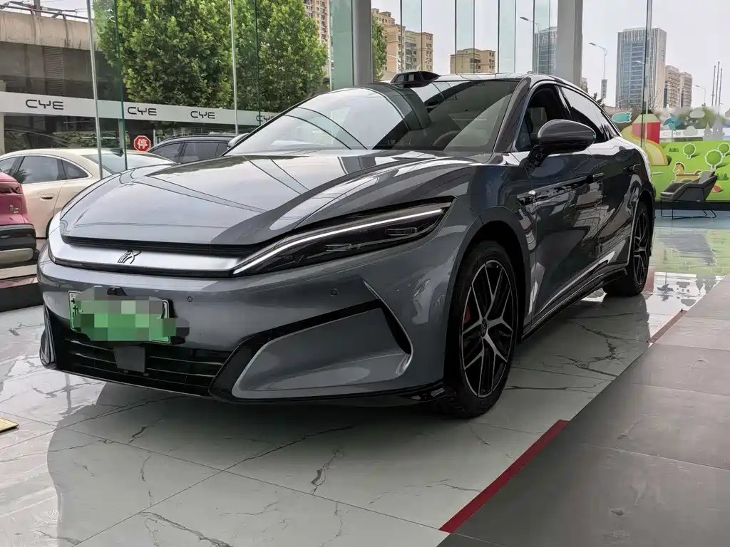 BYD Han L 2025 — фото 1 из 5