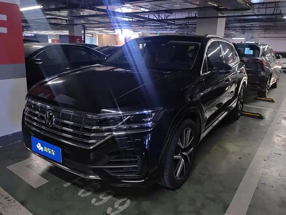 Volkswagen Touareg 2021 — фото 1 из 5