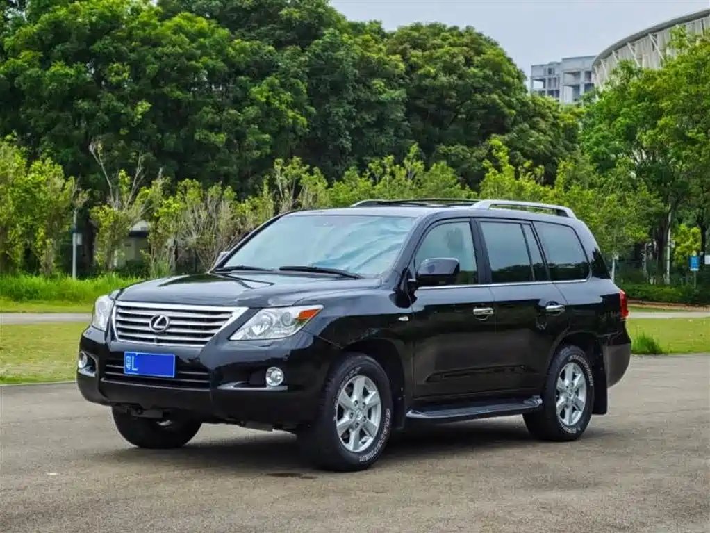 Lexus LX 2008 — фото 1 из 5