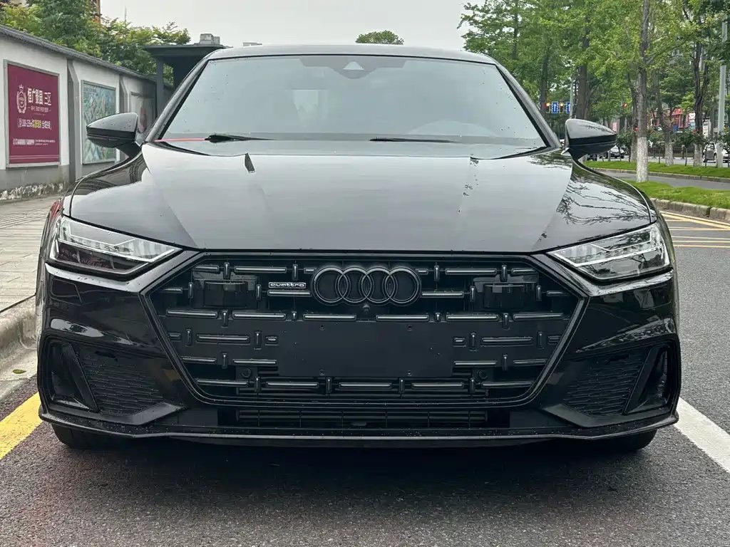 Audi A7L 2024 — фото 1 из 5