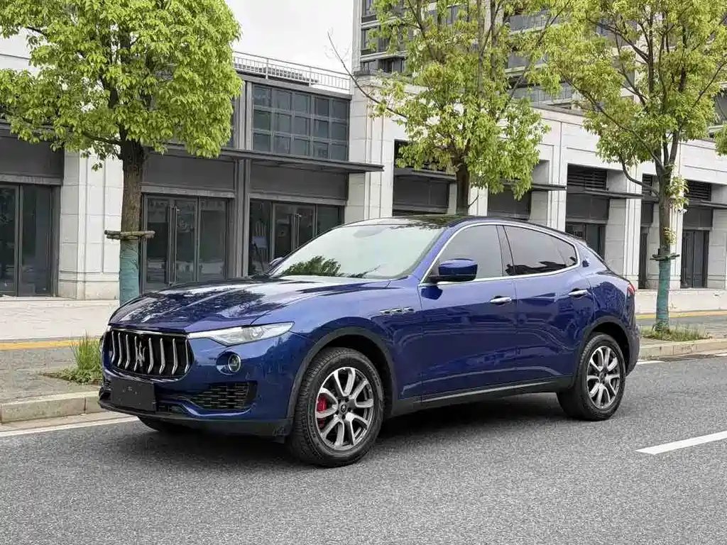 Maserati Levante 2021 — фото 1 из 5