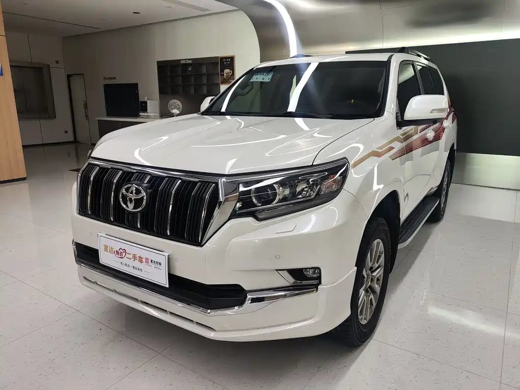 Toyota Prado 2019 — фото 1 из 5