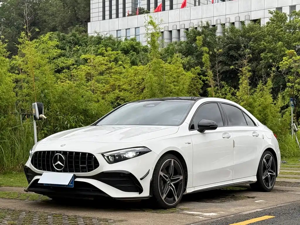 Mercedes-Benz A-Class AMG 2024 — фото 1 из 5