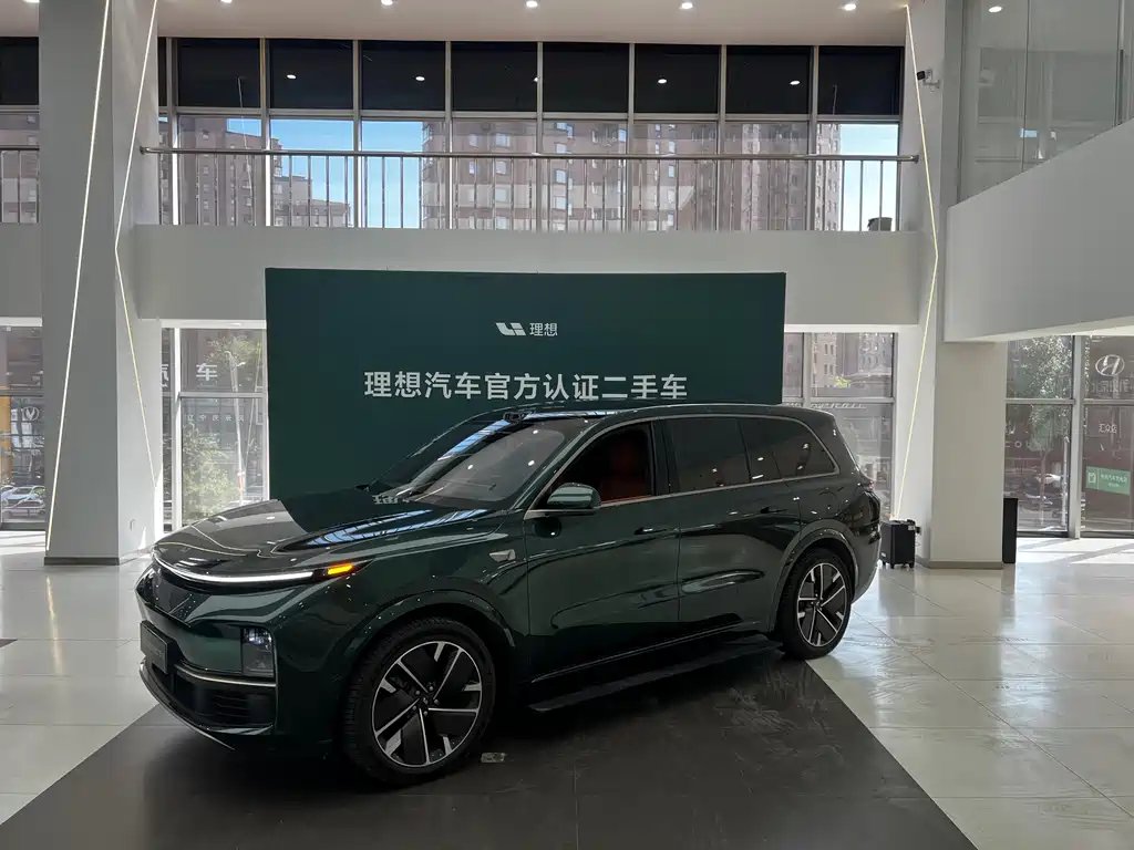 Li Auto Li L9 2025 — фото 1 из 5