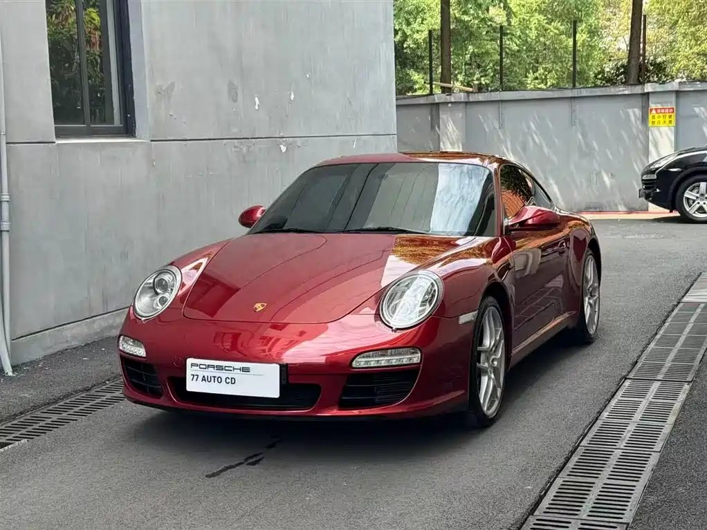 Porsche 911 2012 — фото 1 из 5