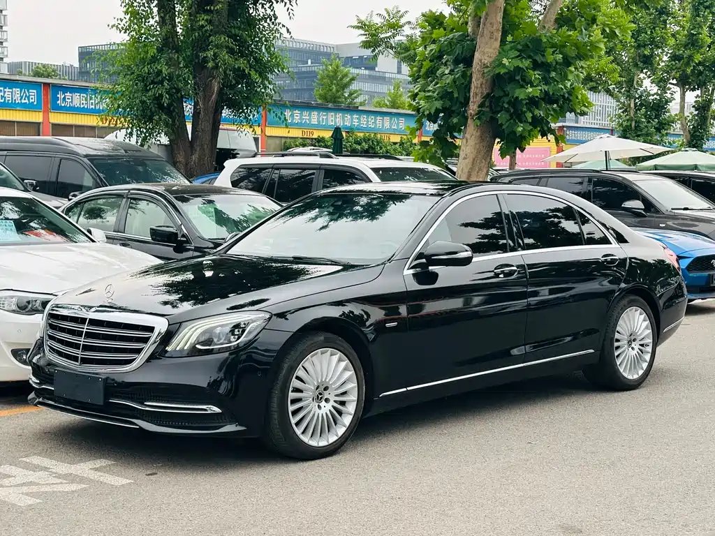 Mercedes-Benz S-Class 2020 — фото 1 из 5